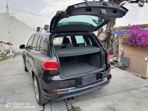 Volkswagen Tiguan 2.0 R-line At