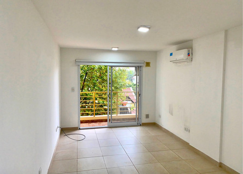 Venta Monoambiente+balcón+cochera/santos Lugares