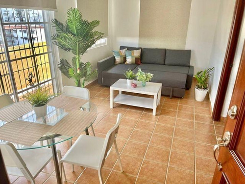 Venta De Penthouse De 3 Dormitorios En Esc.ozama