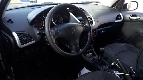 Peugeot 207 1.4 Xr Flex 5p 2011