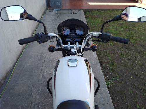 Imagen 4 de 5 de Bajaj Boxer 0km Recien Patentada.