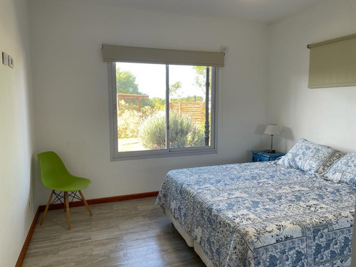 Casa En Venta Costa Esmeralda, Barrio Ecuestre.