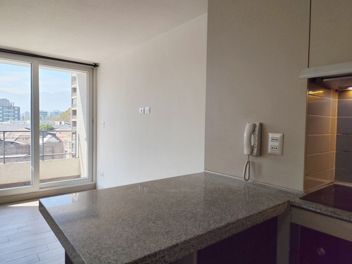 Edificio Av. Almte. Blanco Encalada Vista Poniente Piso 7