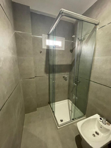 Imagen 21 de 30 de Local Comercial 680 M² Y Dpto Tipo Duplex 4 Amb. - Ramos Mejia