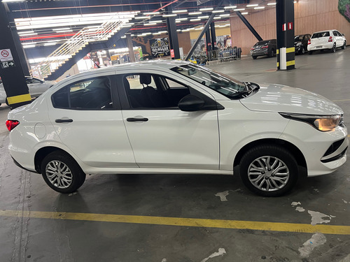 Fiat Cronos 1.0 Flex 4p