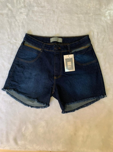 Imagem 1 de 2 de Short Jeans Feminino Plus Size Com Recorte 