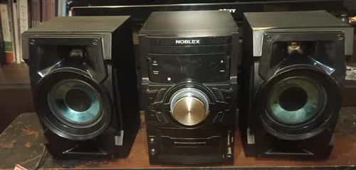 Equipo De Música Noblex Mnx 195 Negro 170 W (Usado)