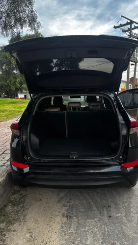 Hyundai Tucson 2.0 Gl Advance 4x2