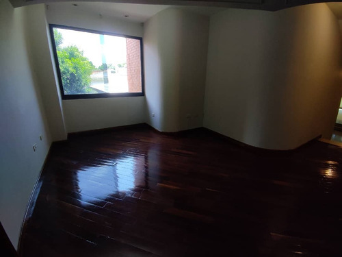 Imagen 14 de 18 de Amplio Apartamento En Venta En La Soledad Las Delicias Maracay 04128900222