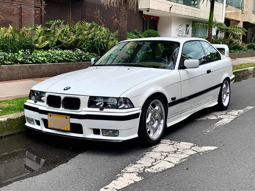 BMW Serie 3 2.5 325i E36