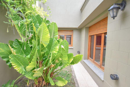 Ph Venta 2 Dormitorios 1 Baño Patio 81 Mts 2 Cubiertos 100 Mts 2 Totales - La Plata