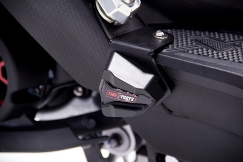 Imagen 4 de 4 de Slider Trasero Yamaha Bws 125 Fi (fuel Inyection) Fire Parts