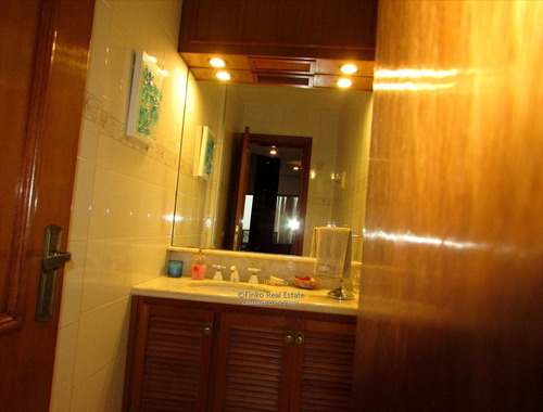 Excelente Apartamento Sobre Rambla De Pocitos.