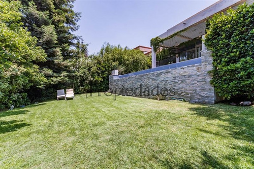 Imagen 3 de 20 de Vista Sorprendente Casa En Venta De 6 Dormitorios Las Condes