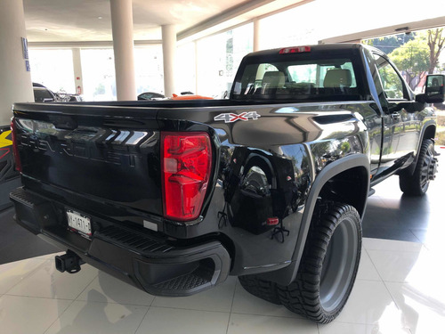 Imagen 3 de 9 de Chevrolet Silverado 6.6 L 3500 Cab/reg