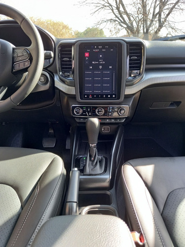 Imagen 16 de 18 de Fiat Toro 2.0 Tdi Volcano 4x4 At9 0km 2022