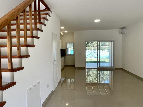 Casa Estilo Duplex En Venta - Pilar - Barrio Cerrado Las Margaritas