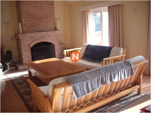 Casa En Venta Y Alquiler, Mansa, Punta Del Este, 5 Dormitorios.- Ref: 205107