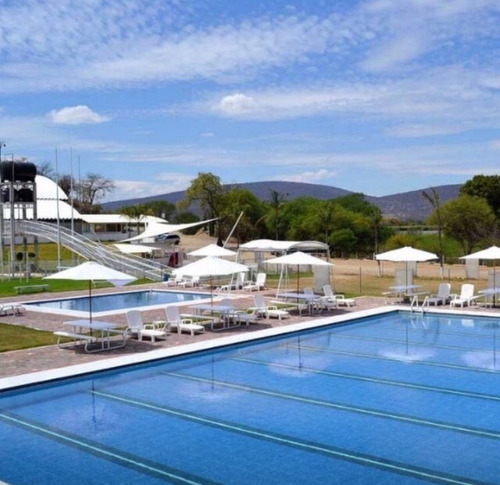 Club Deportivo Al Lado De Laguna Epatlán A 17 Km De Izúcar De Matamoros