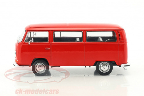 Volkswagen Bus T2 Combi 1972 1/24 By Welly