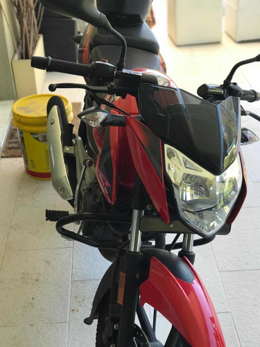 Bajaj Rouser