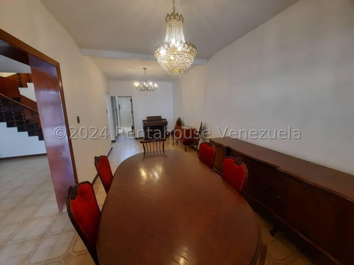 Casa En Alquiler, Los Palos Grandes #24-18111