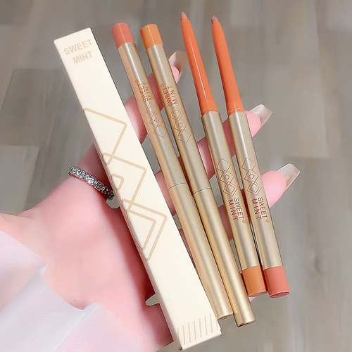 El Delineador De Labios Line Carving Perfila La Forma Del La