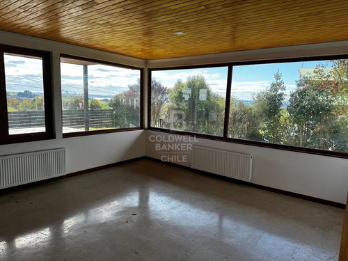 Casa Cerca De Puerto Varas Con Vista Al Lago Y Volcanes