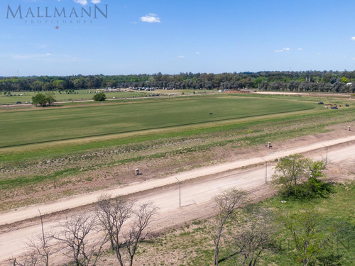 Venta Lotes Al Polo En Pilará Barrio Cabriolet
