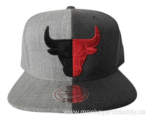 Imagen 4 de 6 de Gorra Mitchaell & Ness De Chicago Bull Nueva Original