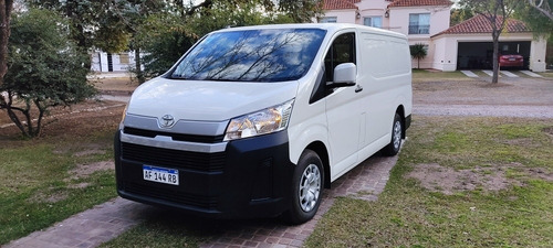Imagen 1 de 9 de Toyota Hiace 2021 2.8 Tdi Commuter 6at 14a