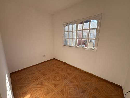 Venta Dúplex 2 Dormitorios Ramos Mejía Con Cochera