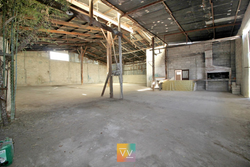 Venta Galpón 460 M2 Construidos Prado.