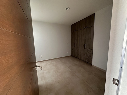 Venta De Departamento En México Nuevo, Atizapán.