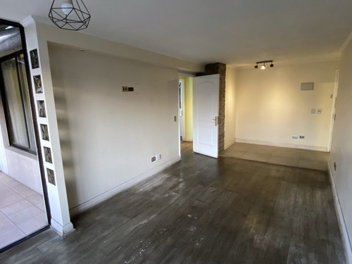 Imperdible Oportunidad, 50 M2, Metro Leones, Box + Bodega