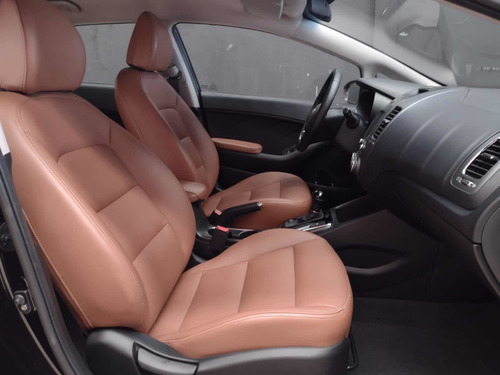 Imagen 9 de 15 de Kia Forte 2.0 Hb Ex At 2018