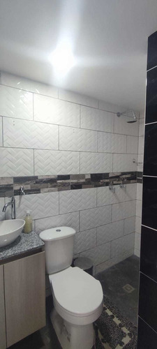 Imagen 8 de 12 de Alquiler De Apartamento Amoblado En El Centro De La Moda Medellín