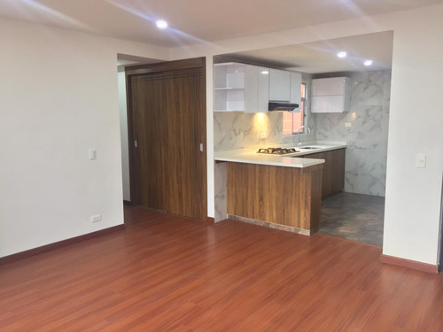 Hermoso Apartamento  De 67 M2 Con Balcón En Venta 