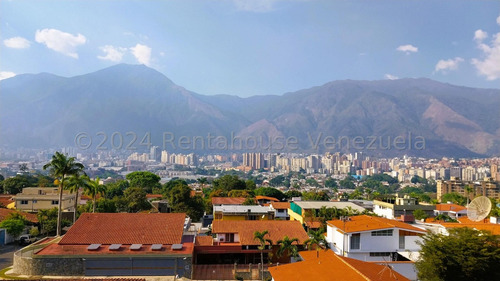 Colinas De Los Ruices !! Espectacular Quinta Tipo Club, 560 M2 Terreno, 514 M2 Const., 5 Hab, 6 Baños, 5 Pe, Piscina, Bar, Sala De Pool, Caminerías, Bellas Áreas Verdes Y Sociales. Verdadera Joya !!