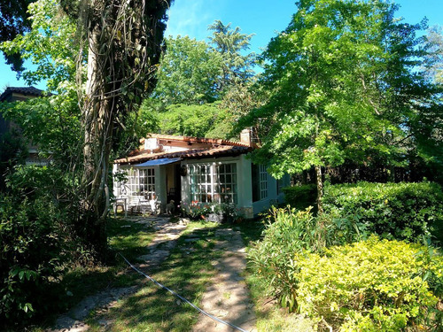 Imagen 1 de 23 de Quinta En Venta, Obligado 896 (a Una Cuadra Del Destacamento), El Cazador