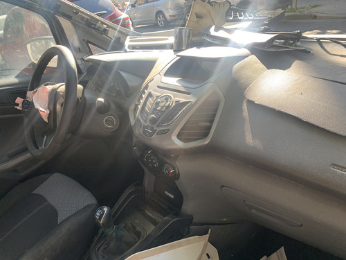 Ford Ecosport En Marcha Andando Daños Por Vuelco