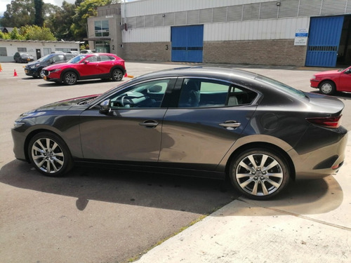 Imagen 3 de 8 de Mazda 3 Grand Touring Sedan