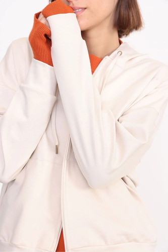 Campera Mujer Con Capucha Aurora Yagmour