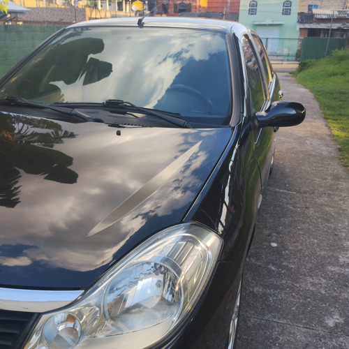 Renault Symbol 1.6 16v Privilège Hi-flex 4p