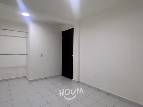 Departamento En Laderas Del Peñon, Ecatepec De Morelos Con 1 Recámara, 45 M², Id: 153058