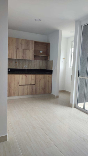 Imagen 3 de 17 de Vendo Apartamento En El Carmen Sector San Miguel