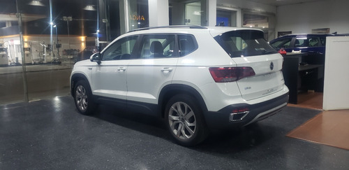 Imagen 4 de 17 de Volkswagen Taos Confortline