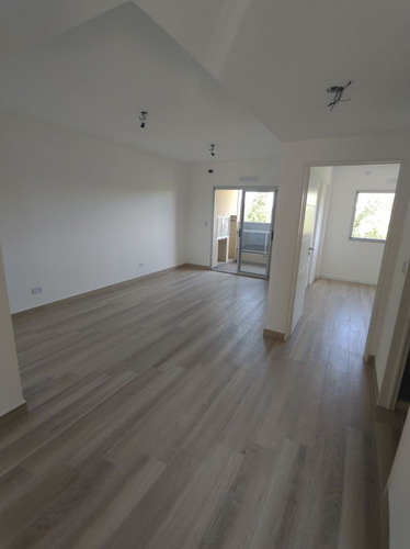 Imagen 5 de 16 de A Estrenar! Piso 4, Hermosa Vista Y Balcón Con Parrilla!!!