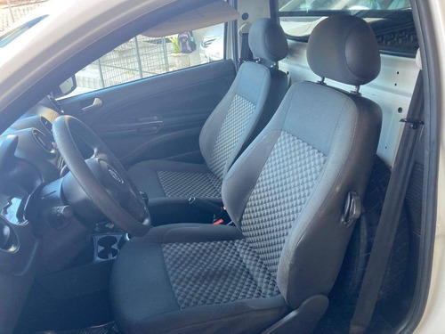 Volkswagen Saveiro 1.6 Mi Trendline Cs 8v Flex 2p Manual