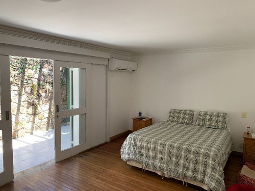 Casa Para Alugar Na Rua Sérgio Porto, Gávea, Rio De Janeiro - Rj - Liv-13530